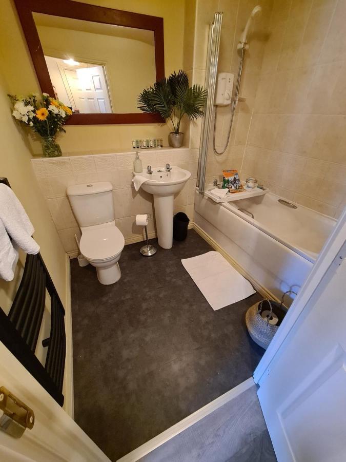 רוז'לי The Shambles By Spires Accommodation A Boho Styled Place To Stay Just 3 Miles From Birches Valley Visitors Centre Cannock Chase מראה חיצוני תמונה