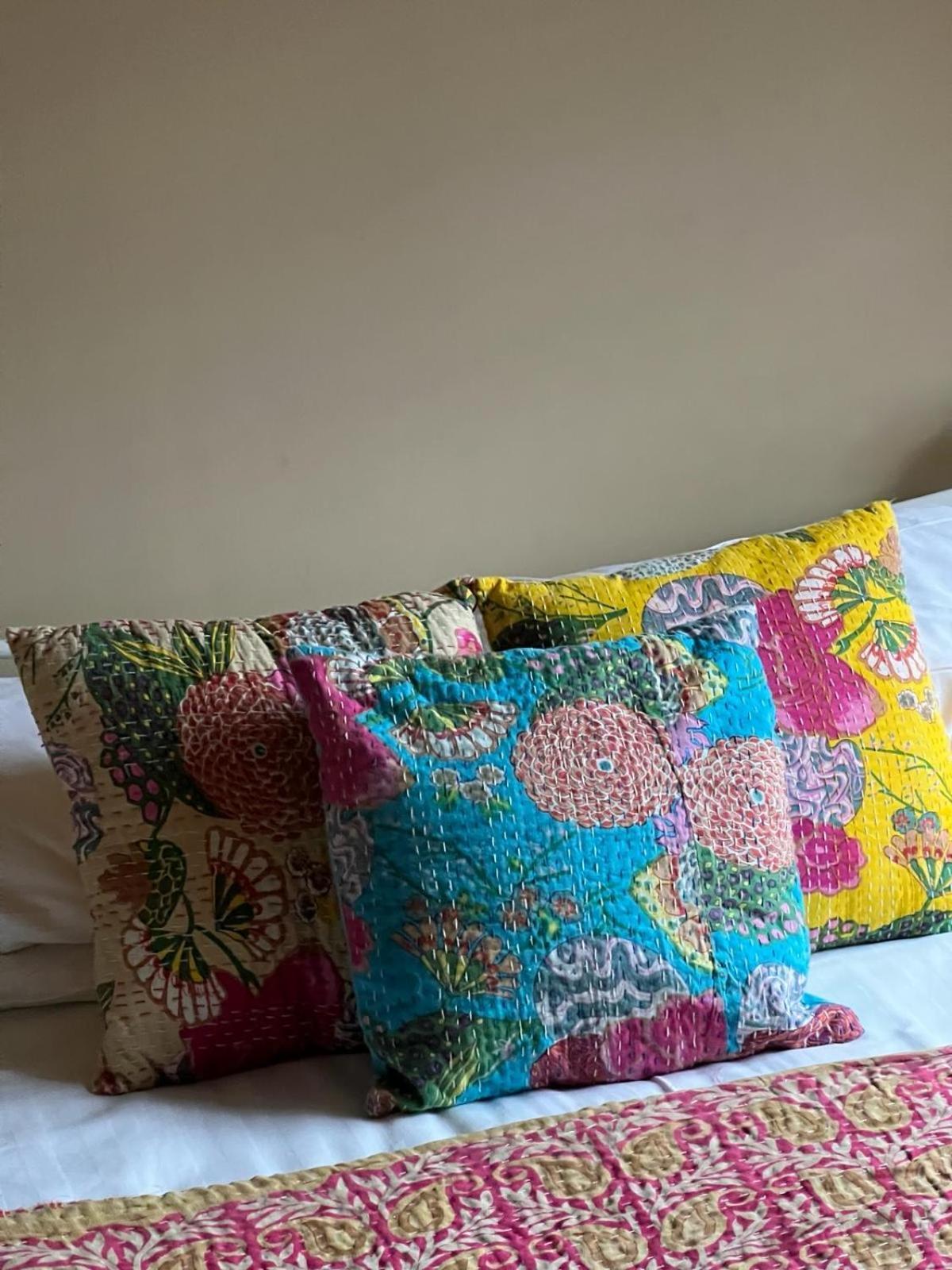 רוז'לי The Shambles By Spires Accommodation A Boho Styled Place To Stay Just 3 Miles From Birches Valley Visitors Centre Cannock Chase מראה חיצוני תמונה